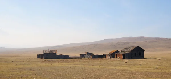 Sininen Taivas Yli Valtavien Mongolialaisten Arojen — kuvapankkivalokuva