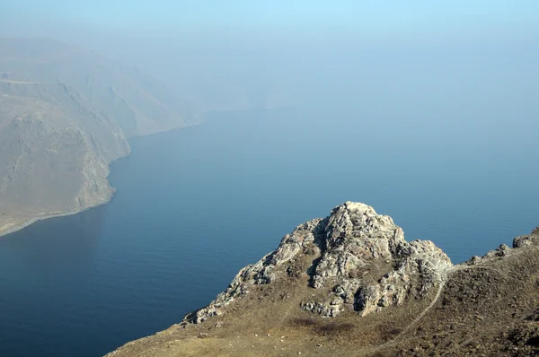 Vacker Utsikt Över Berg Och Hav — Stockfoto