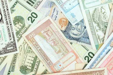 rasgele karışık banknotlar farklı ülkeden oluşan arka plan