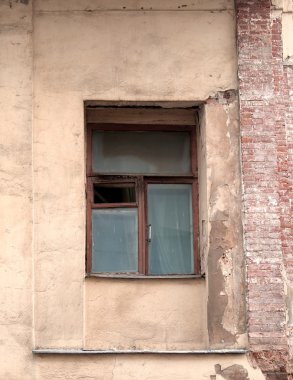 Eski ahşap pencerenin görüntüsü