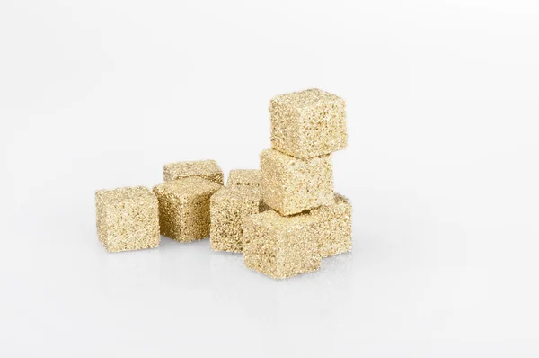 Cubos Açúcar Mascavo Sobre Branco — Fotografia de Stock