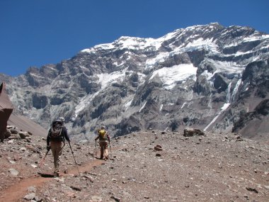 dağ yürüyüşçüler