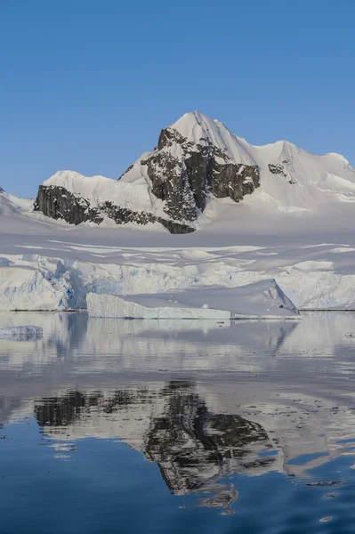 Прекрасный вид на Антарктиду — стоковое фото