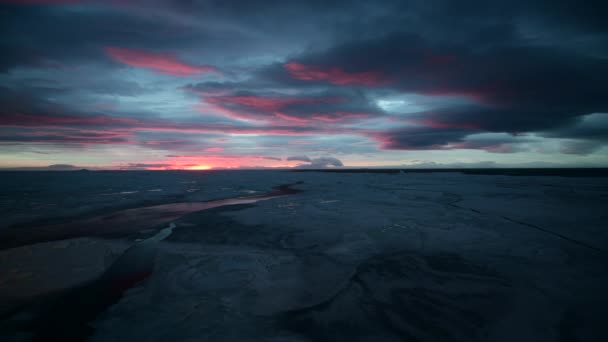 Закат в Антарктиде прекрасный вид на лед — стоковое видео