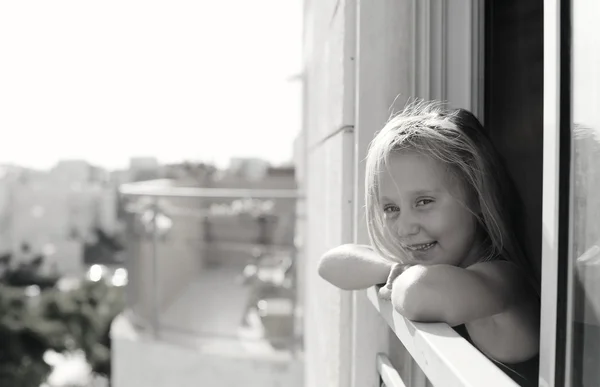 Portrait of happy girl — Stock Photo, Image