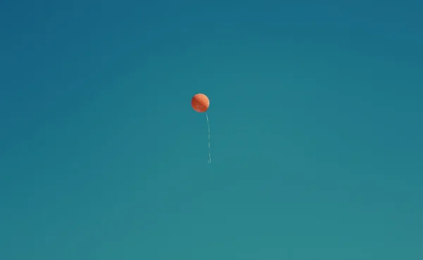 Balloon in sky — Stock Photo, Image