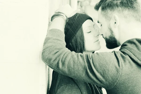 Young couple outdoor — Stock Photo, Image