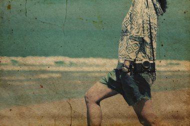 Vintage retro kamera kadınla