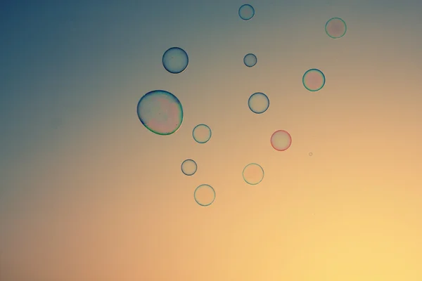 Zeepbellen in de lucht — Stockfoto