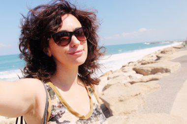 Güzel bir kadın portresi Selfie