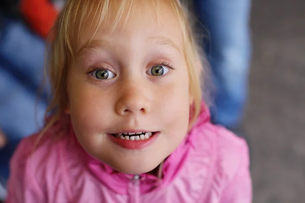 Grappige aborable meisje — Stockfoto