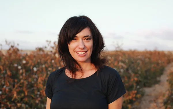 Retrato de mulher bonita — Fotografia de Stock