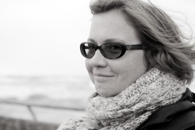 açık havada çok güzel bir kadın