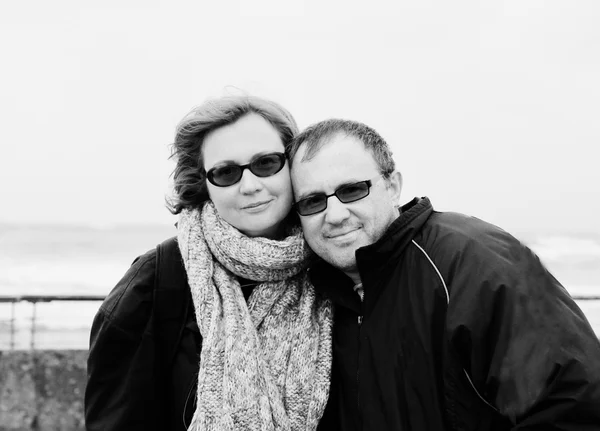 Lyckliga Mid-age paret — Stockfoto