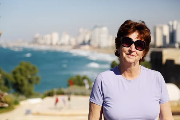 Senior vrouw reizen — Stockfoto