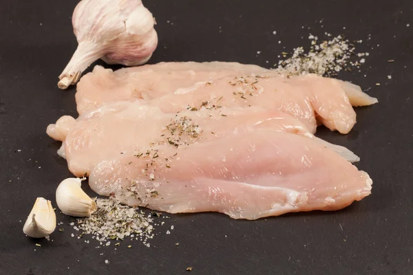 Raw chicken fillet — Stock Photo, Image