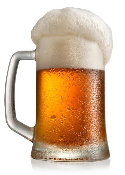 Cerveza helada en taza — Foto de Stock