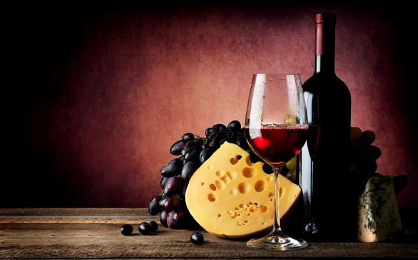 Queso al vino —  Fotos de Stock