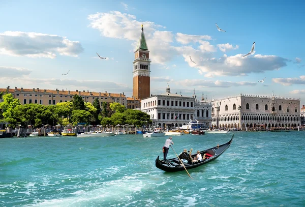 Belltower em Veneza — Fotografia de Stock