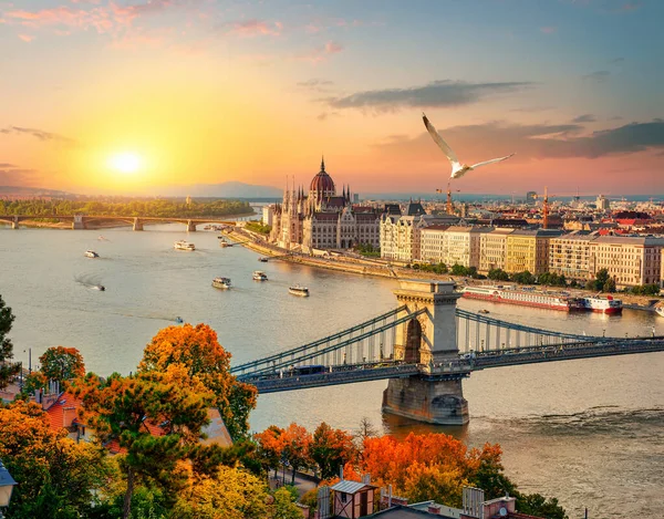 Захід сонця над Будапештом — стокове фото