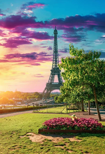 Torre Eiffel de metal — Foto de Stock