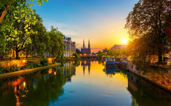 Straßburg bei Sonnenaufgang Frankreich — Stockfoto
