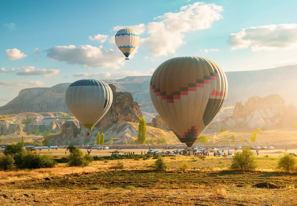 Balony na ogrzane powietrze rano — Zdjęcie stockowe