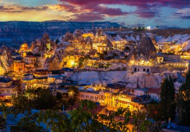 Goreme şehrinin ışıkları