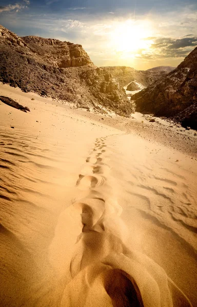 Montañas y dunas de arena — Foto de Stock