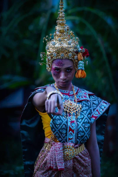 Geleneksel Kostümlü Tayland Hayaleti Asyalı Kadın Portresi Kanla Süslenmiş Hayalet — Stok fotoğraf
