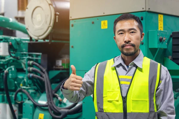 Engenheiro Trabalho Uma Fábrica Industrial Usina Segurando Uma Chave Mão — Fotografia de Stock