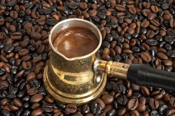 Arabiska koppar kaffe — Stockfoto