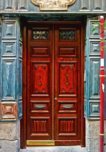 Stare drzwi z Madryt — Zdjęcie stockowe