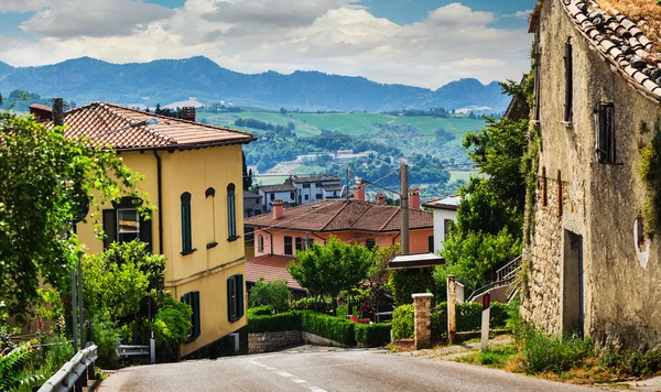 Italian street in small provincial town — Stock Photo, Image