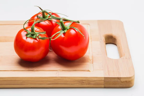 Tomates vermelhos a bordo — Fotografia de Stock