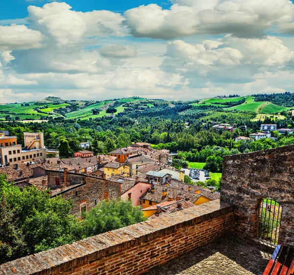 Daken van de huizen in de Toscaanse stad — Stockfoto