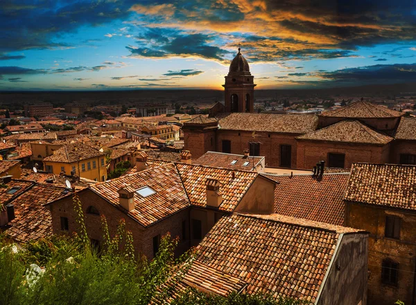 Roofs of houses in tuscan town — Stock Photo, Image