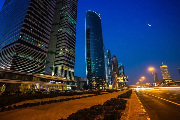 Arranha-céus modernos, Sheikh zayed estrada — Fotografia de Stock