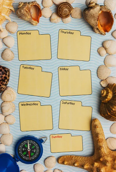 Kalender med snäckskal ram — Stockfoto