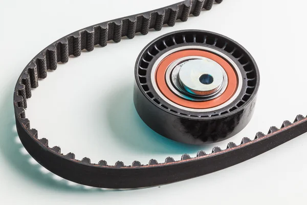 Image of timing belt with roller — Stock Photo, Image