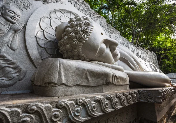 Buda dormido en el hijo largo —  Fotos de Stock
