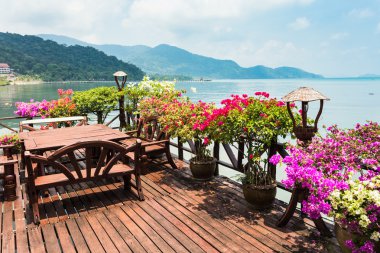 Balıkçı köyü verandada Cafe