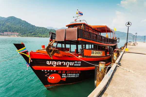 チャン島、タイの船 — ストック写真