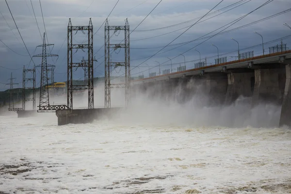 Central hidroeléctrica del Volga — Foto de Stock