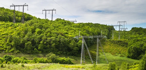 High voltage towers in the forest — Stock Photo, Image