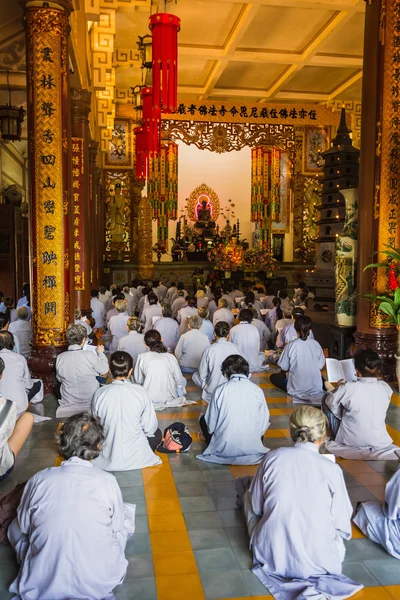 Uzun oğlu Pagoda görünümünü