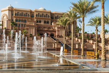 Emirates palace abu dhab içinde