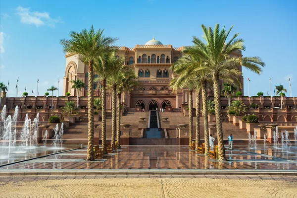 Дворец Эмиратов в Абу-Даби — стоковое фото