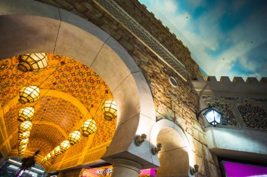 Battuta Alışveriş Merkezi iç