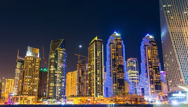 Dubai Marina w nocy — Zdjęcie stockowe